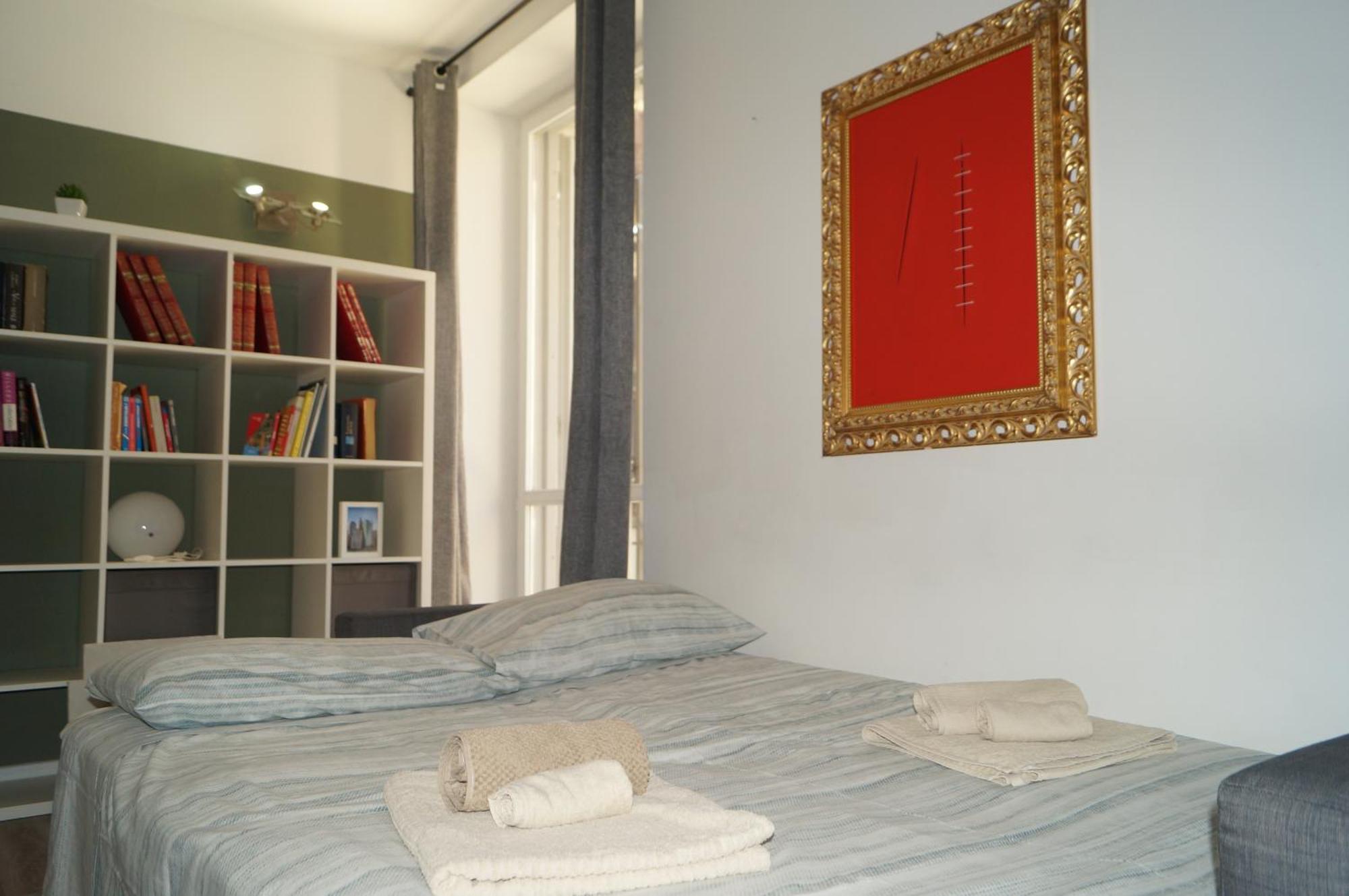 House Naviglio Uno Appartamento *